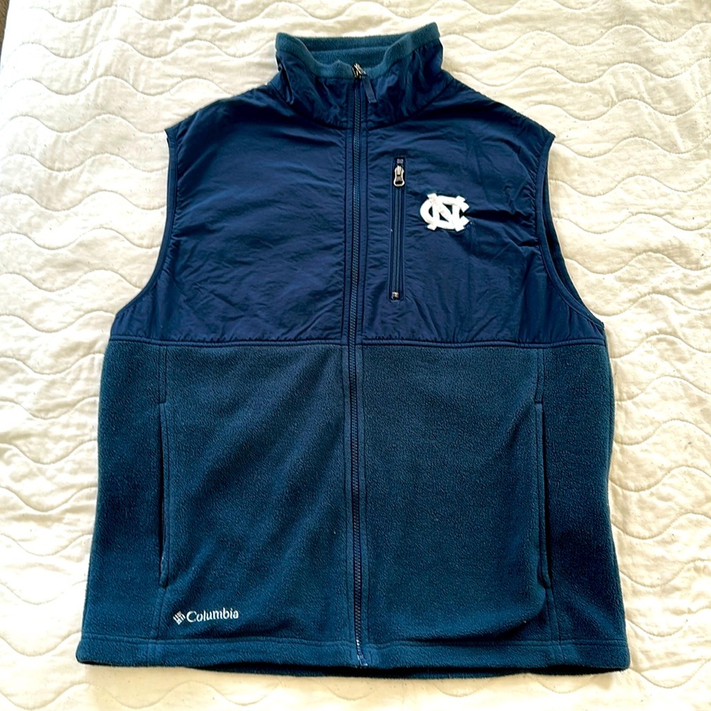 Columbia Men’s Tar Heels Zip Up Vest